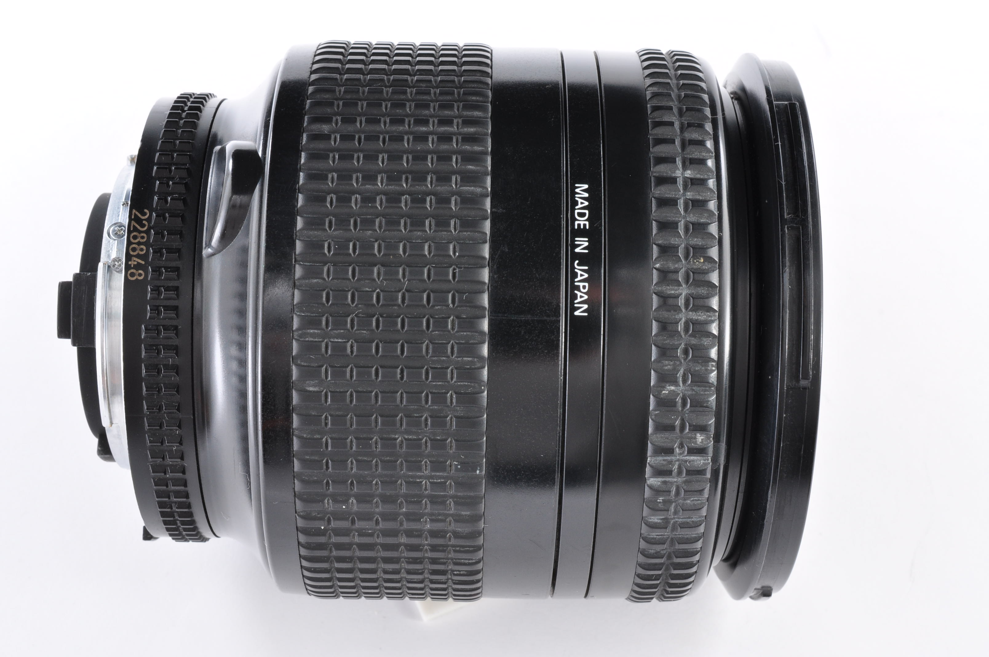 【値下げ】Nikkor AF D ズーム28〜200mm f/3.5〜f/5.6 Amazon.com : Nikon 28-200mm f/3.5-5.6 D AF Nikkor Zoom Lens