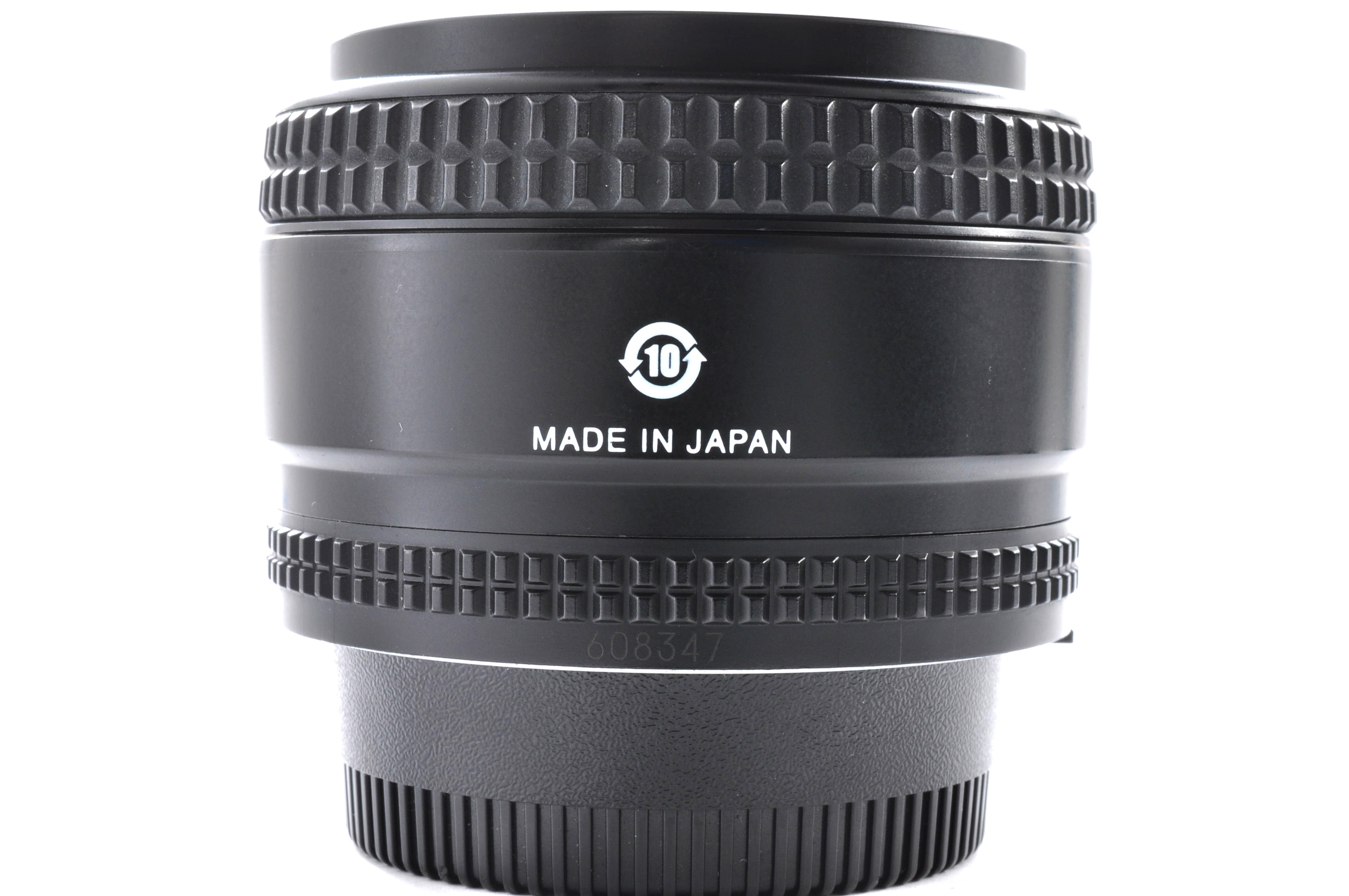 Nikon AF NIKKOR 28mm f/2.8 D Wide Angle Prime Lens Near Mint From